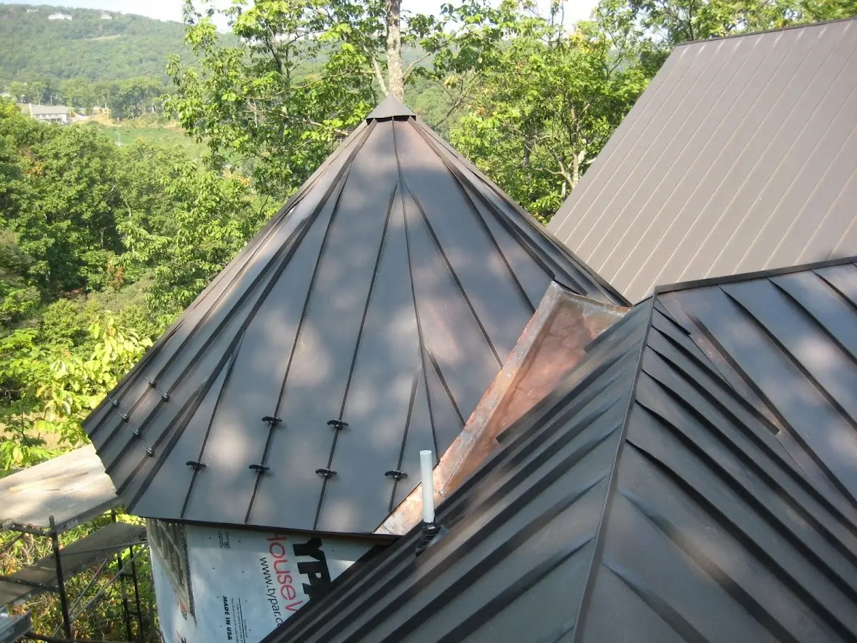 Professional Roof Tarp Installation by Craftsman Roofing in Fulton-El Camino